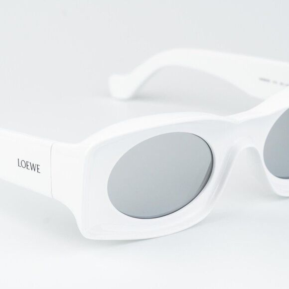 Loewe Paula\'s Ibiza Women Sunglasses White Silver Mirror Rectangle LW40033I 21C main image 5